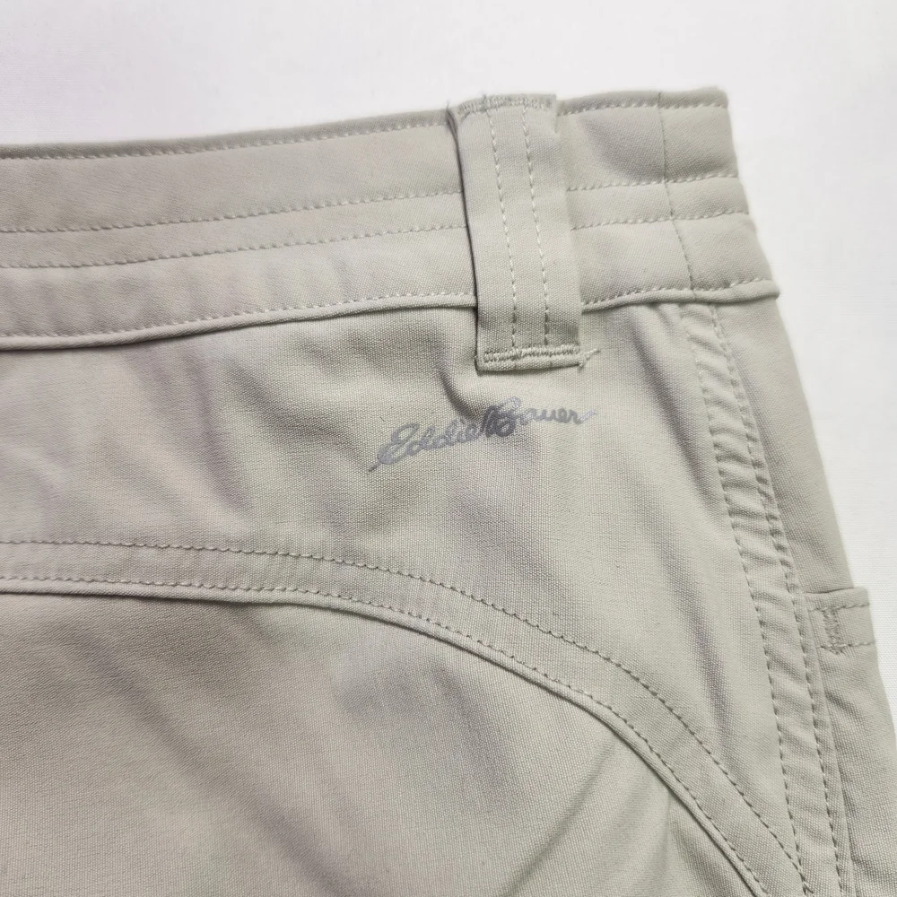 ⭐️Eddie Bauer Rainer Tech Capris – Women’s Size 10 – Beige Hiking / Travel - Picture 8 of 12